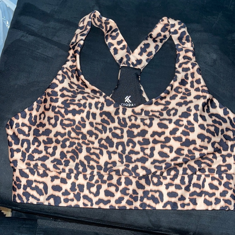 Sports bra